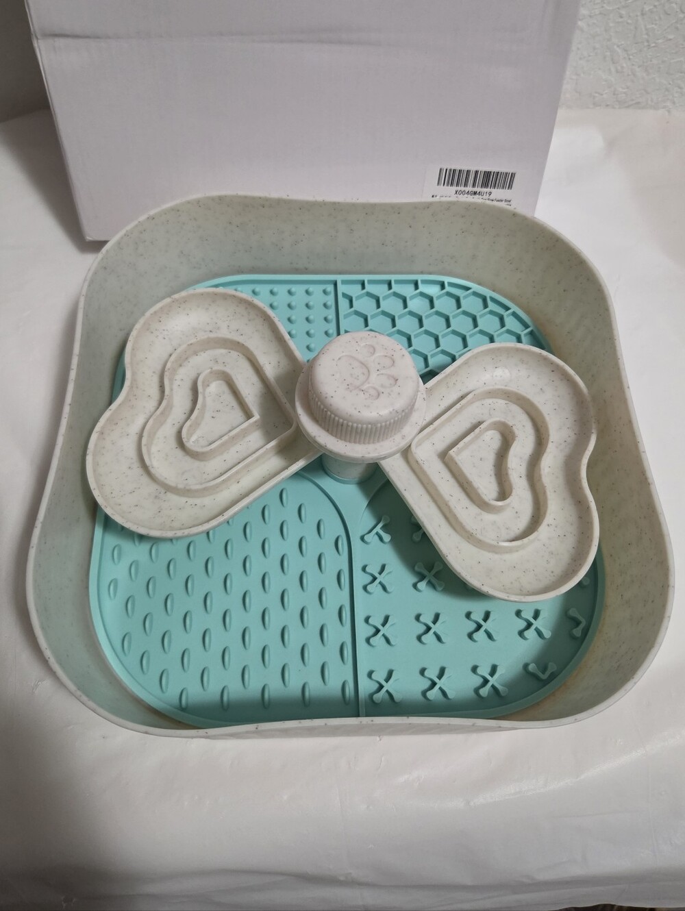 Slow Feeder Dog Bowl With Lick Mat
